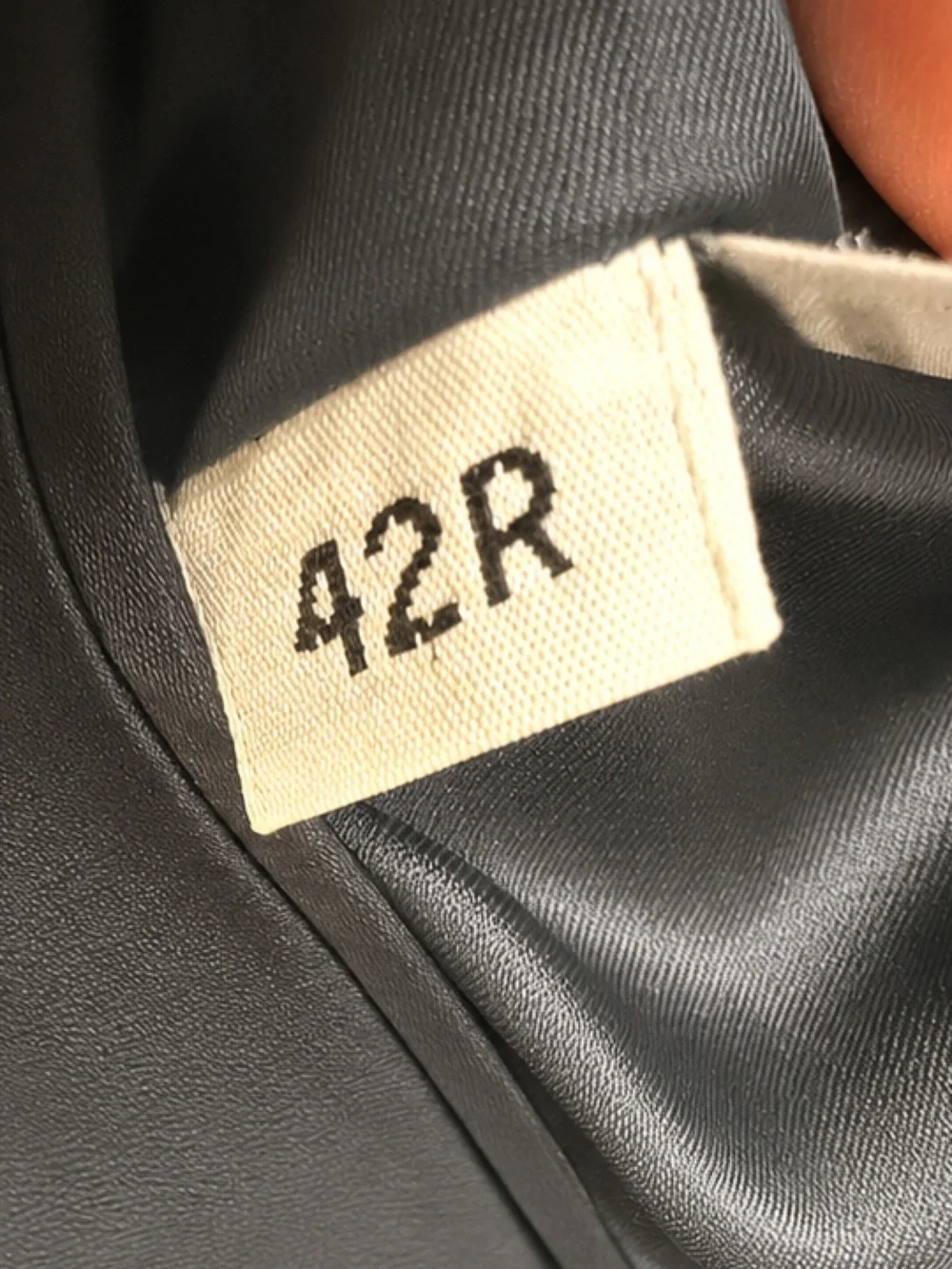 Hart Schaffner Marx Men’s Navy Blue Blazer – Size 42R